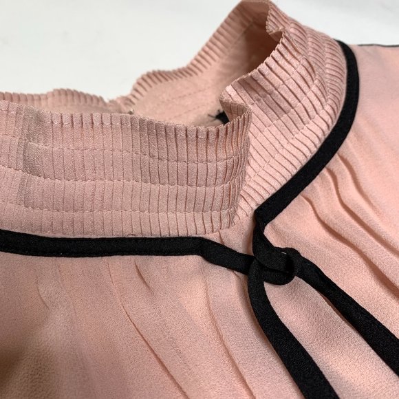 Karl Lagerfeld sleeveless top - Picture 2 of 5